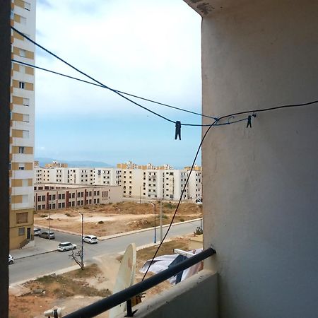 Appartement F2 Algerie Skikda Bouzaroura Proche De La Mere Exterior photo